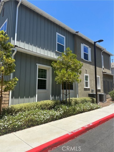 Building Photo - 22719 Harmony Dr
