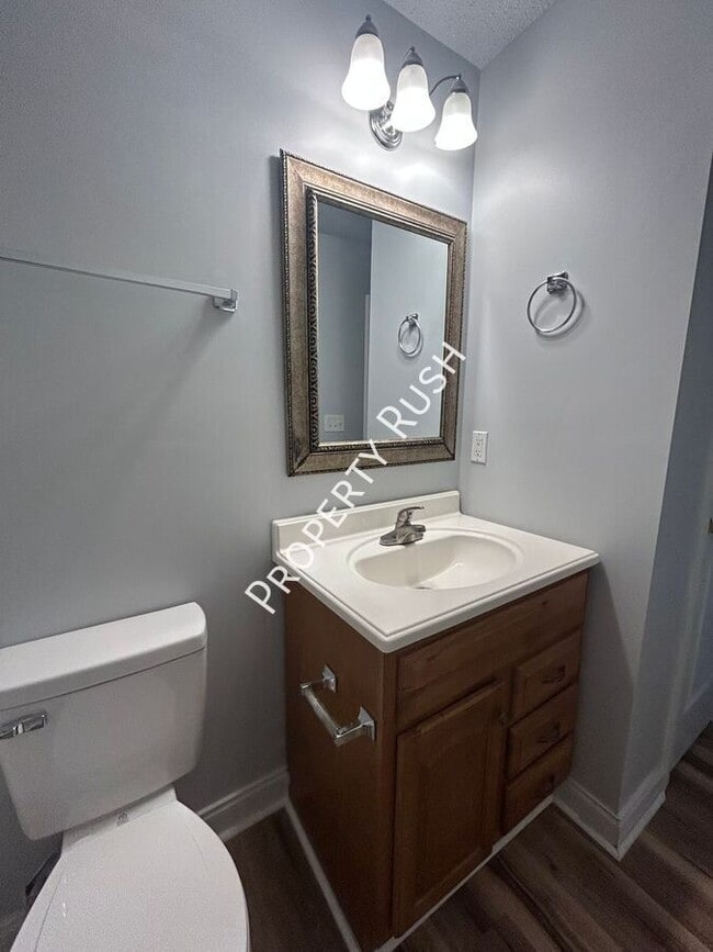 Building Photo - 9119 Westminister Cir Dr