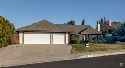 Building Photo - Spacious SIngle Story on Quiet Street