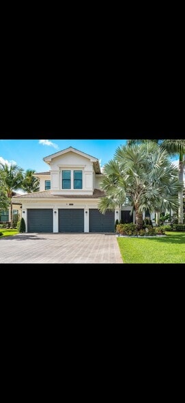 Building Photo - 16849 Pierre Cir