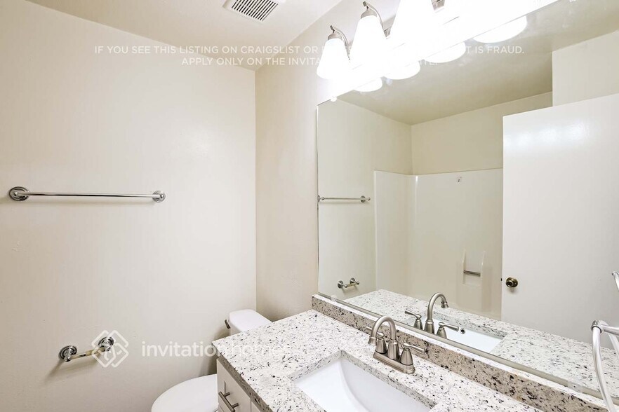 Building Photo - 15610 Cabot Creek Cir