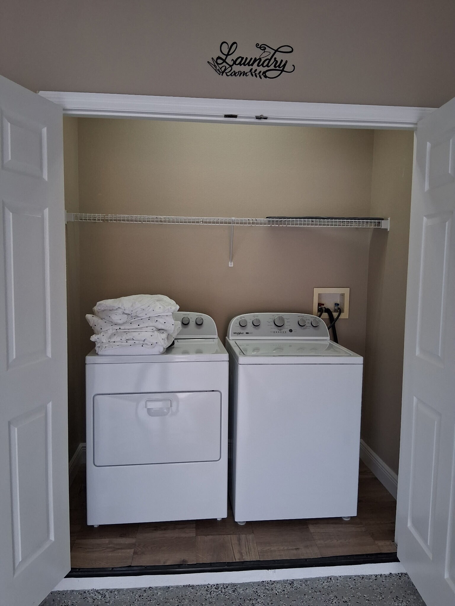 Building Photo - 4624 Cumbrian Lakes Dr