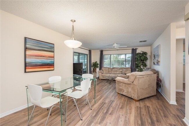 Building Photo - 2713 Countryside Blvd