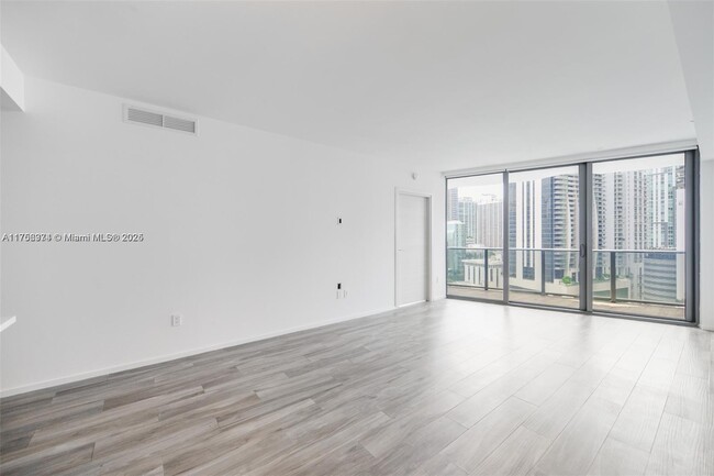 Building Photo - 801 S Miami Ave