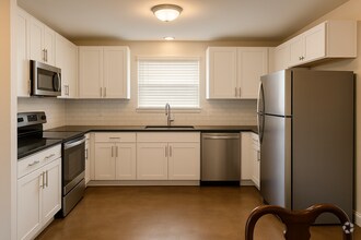 Building Photo - 606COR