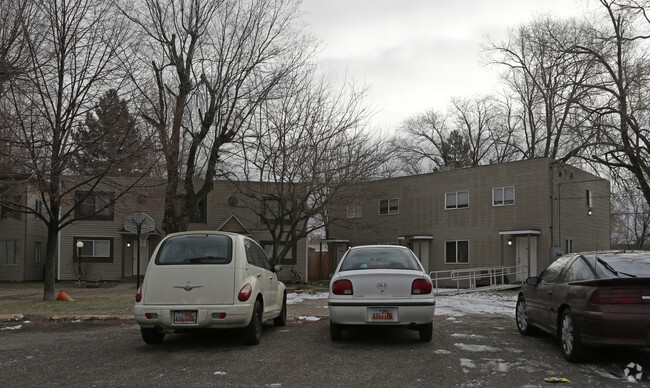 Parking Area - Ogden 26th Street Apartments