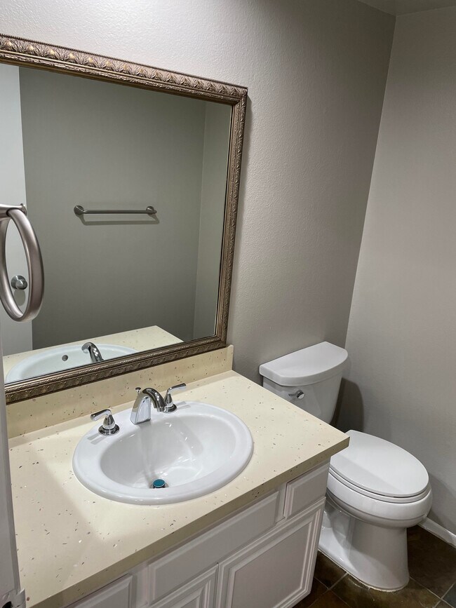 Building Photo - 4416 Fulton Ave