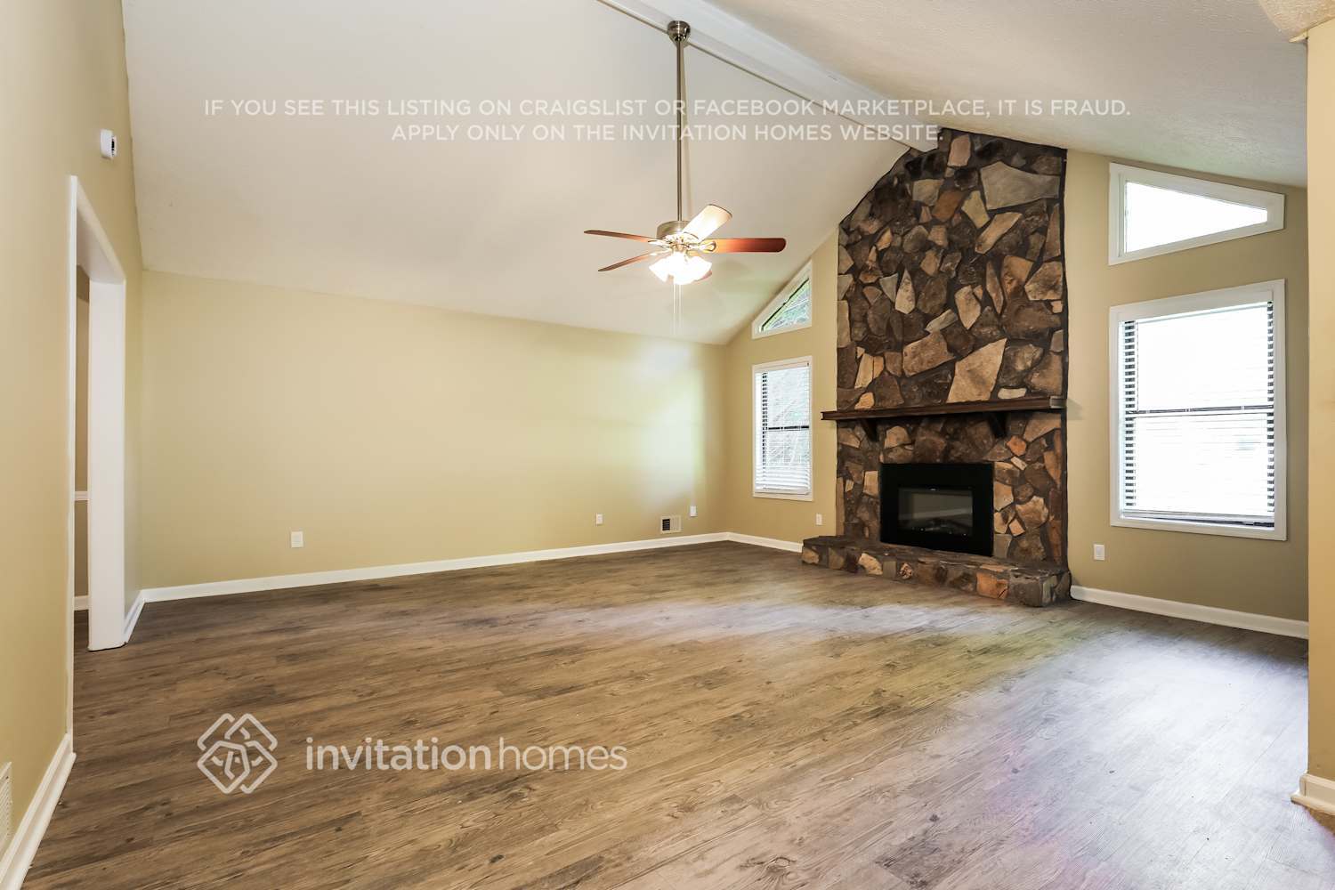 Building Photo - 215 Merrydale Dr