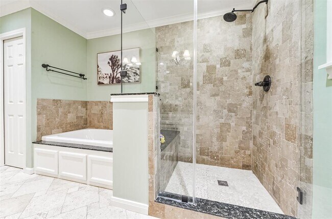 Building Photo - 5006 Shady Nook Ct