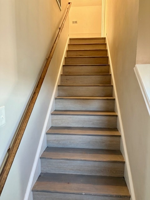 Building Photo - 1221 Turtle Dove Dr