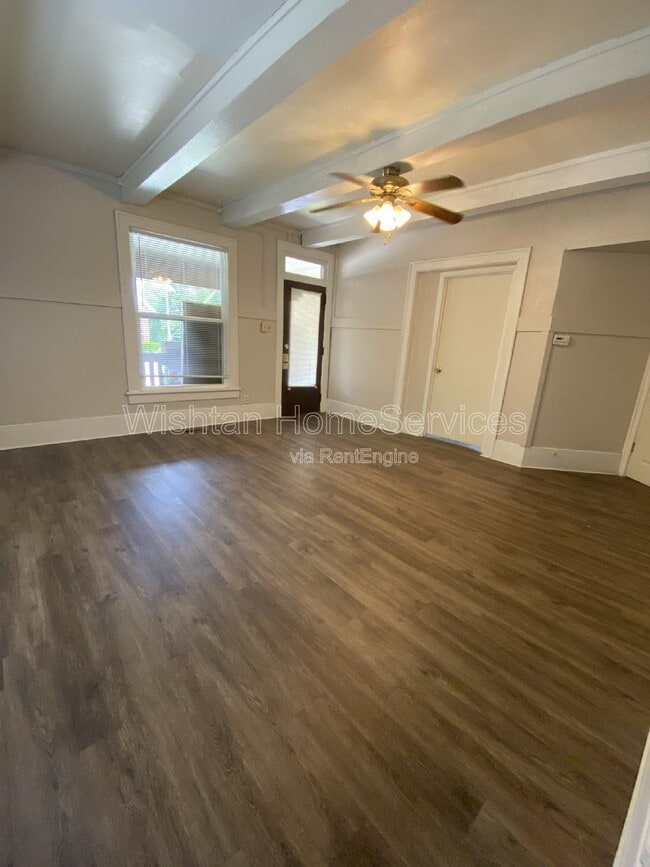 Building Photo - 405 W Murray St