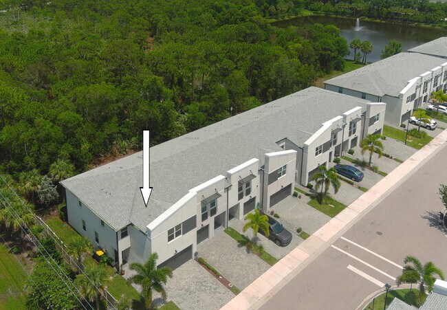 Building Photo - 3901 SE Mentmore Ln