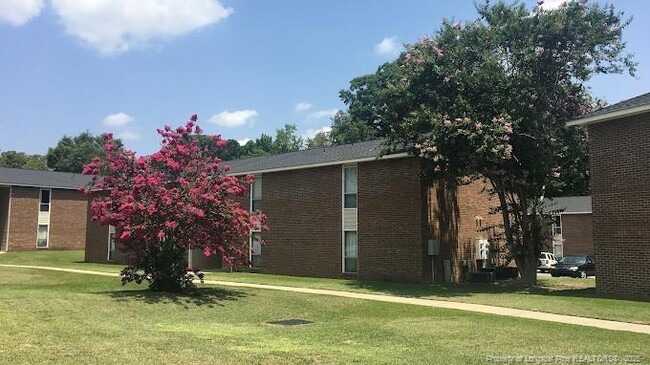 Building Photo - 5841 Century Oaks Dr