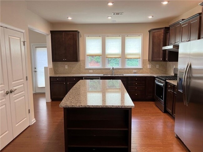 Building Photo - 716 Bay Skipper Ct