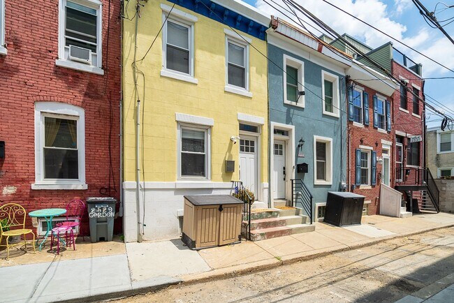 Building Photo - Charming Two Bedroom in Fishtown