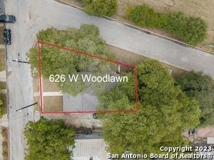 Building Photo - 626 E Woodlawn Ave