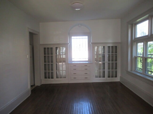 Building Photo - Eastside Home-Immediate Availability three-bedroom with office and two car off street parking