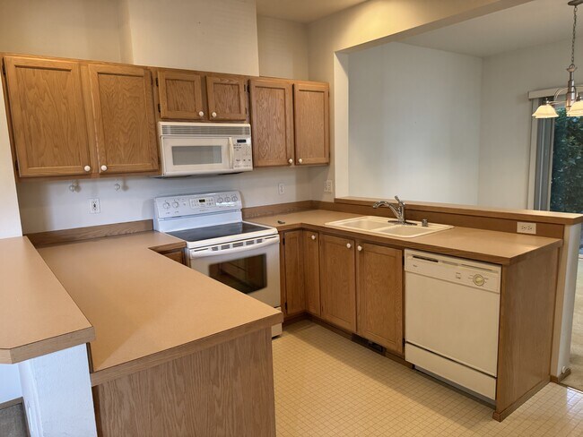 Building Photo - 11634 Breckenridge Ln NW
