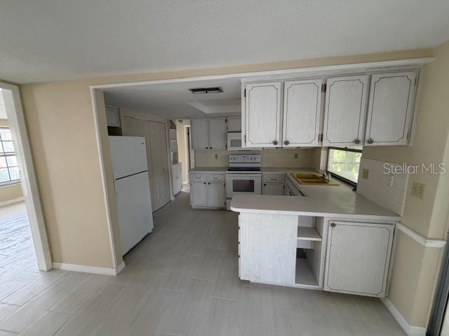 Building Photo - 7818 Foxwood Dr