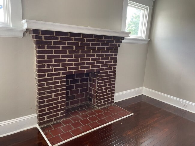 Building Photo - 3 Bedroom 1 Bath Single story