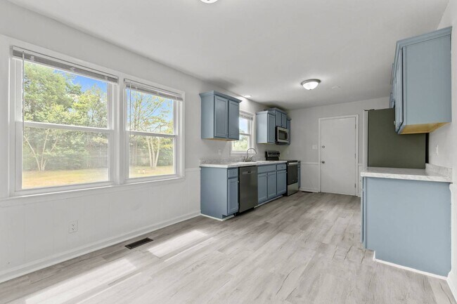 Building Photo - 4510 Ruby Rd