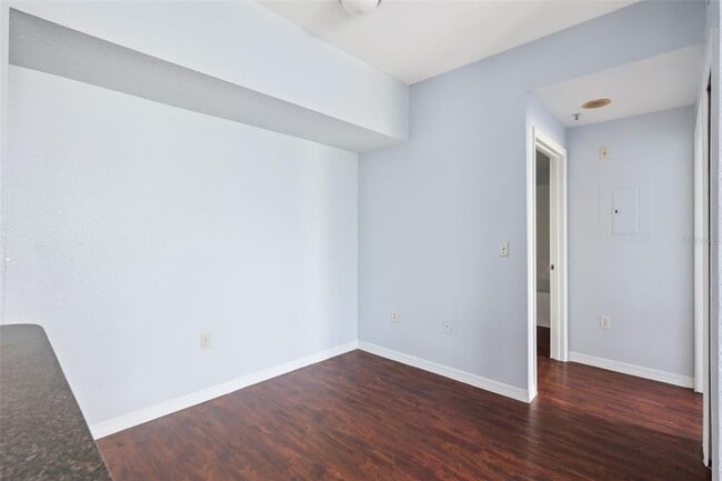 Building Photo - 6071 Westgate Dr