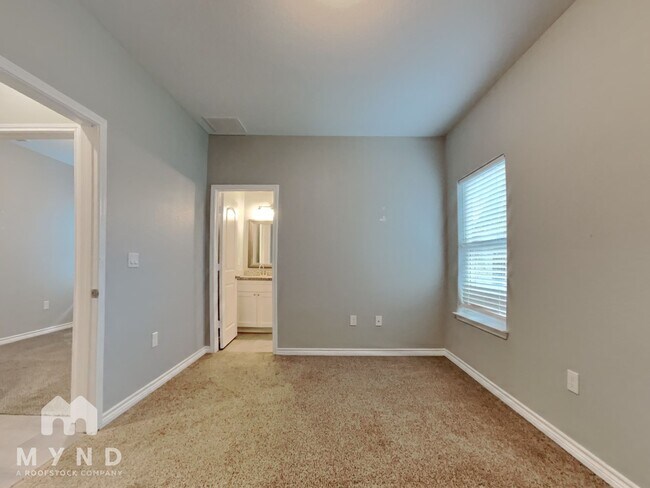 Building Photo - 16649 E Hammon