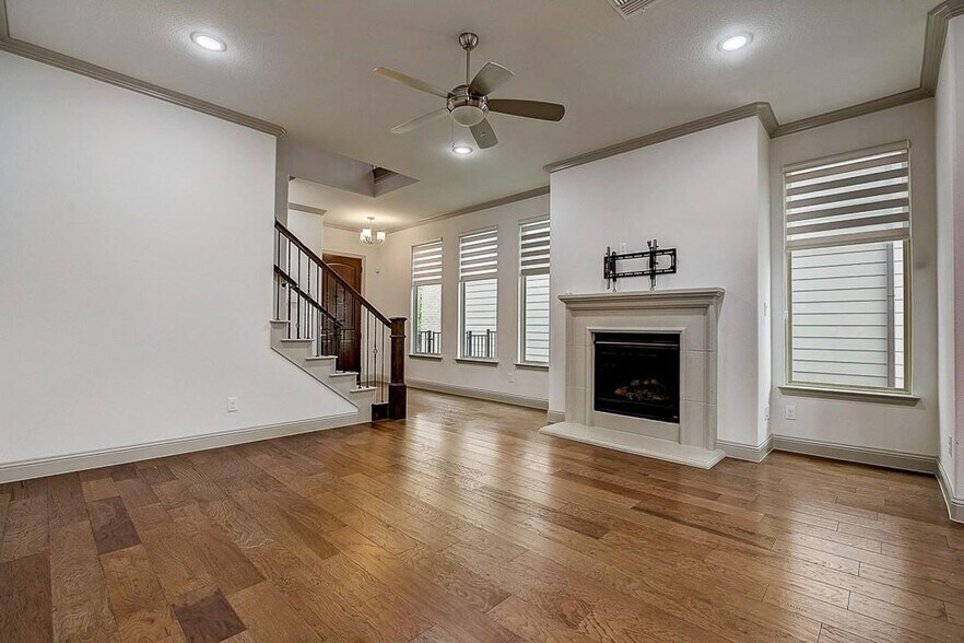 Building Photo - 4145 Sechrist Dr