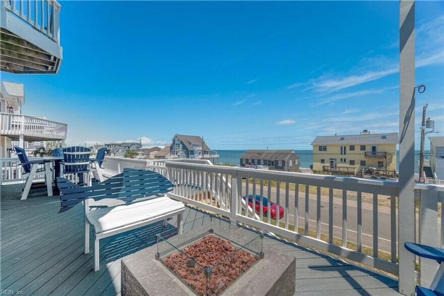 Building Photo - 811 N 1st St