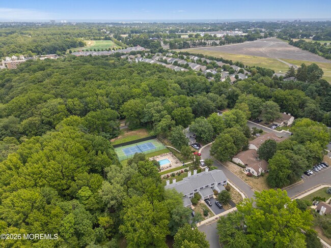 Building Photo - 36 Steeplechase Ct