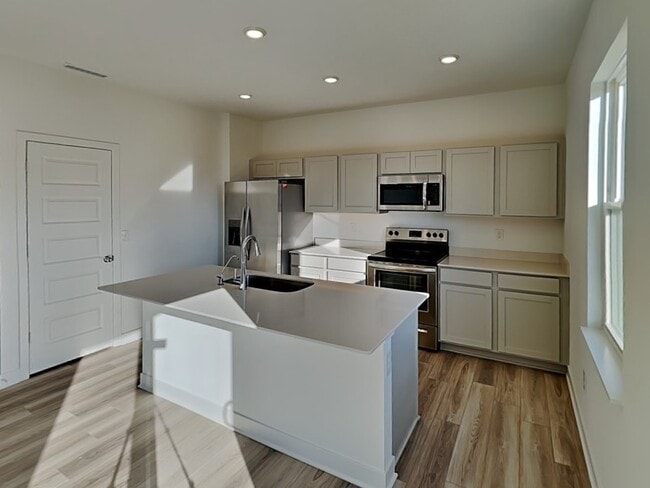 Building Photo - 11713 Hartwell St