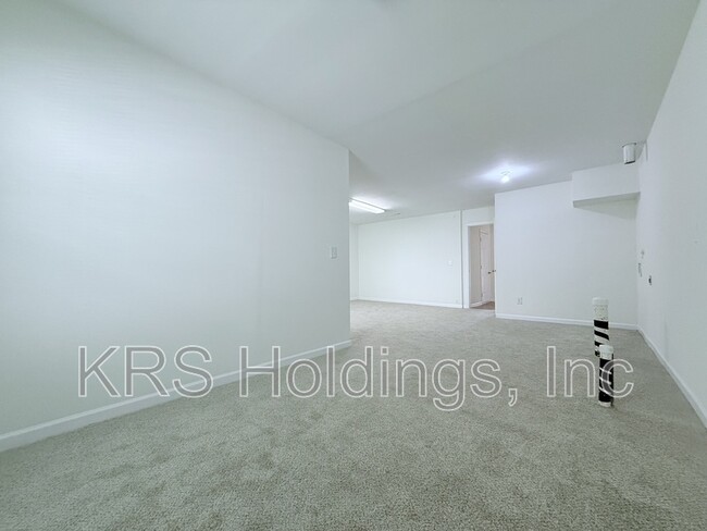 Building Photo - 11918 Field Towne Ln