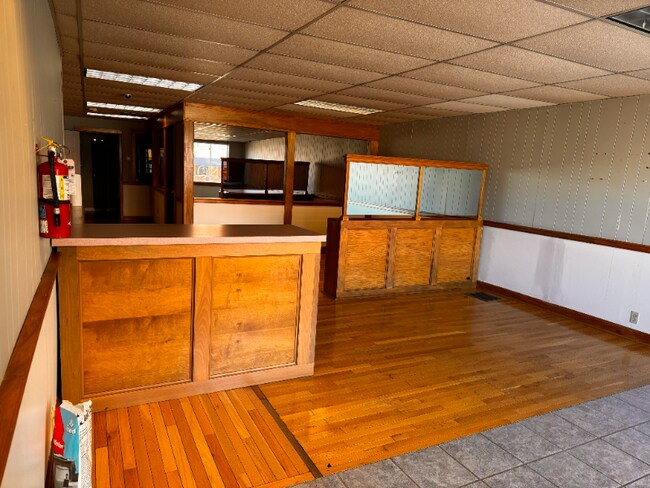 Building Photo - 22 Monument Sq