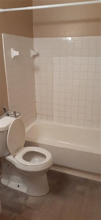 Building Photo - 3919 E Fern St