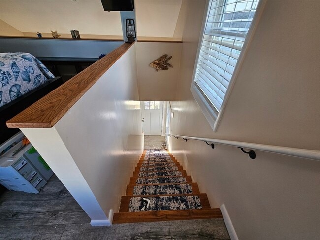 Building Photo - 141 Taylor Ave