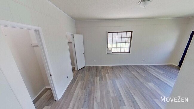 Building Photo - 412 Hamby St