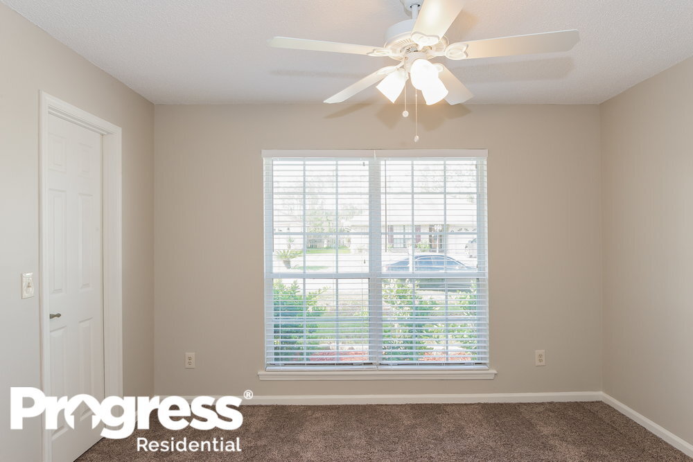 Building Photo - 3571 Barbizon Ct
