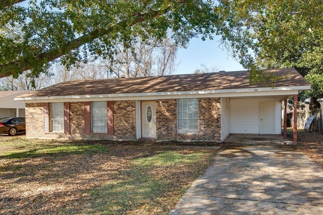 Primary Photo - 6000 Larkspur Dr