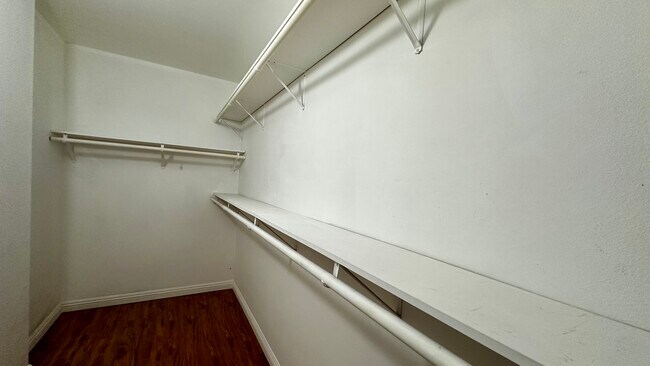 Building Photo - 388 E Ocean Blvd