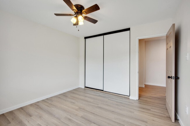 Building Photo - 4634 Conwell Dr
