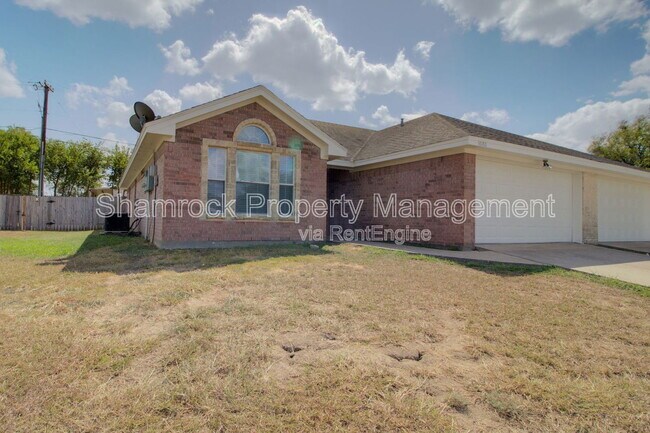Building Photo - 3080 Palomino Trail