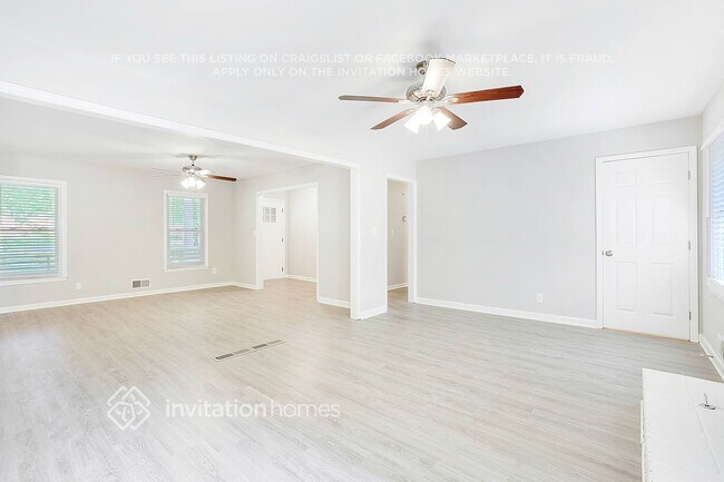 Building Photo - 4430 Pullen Ln SW