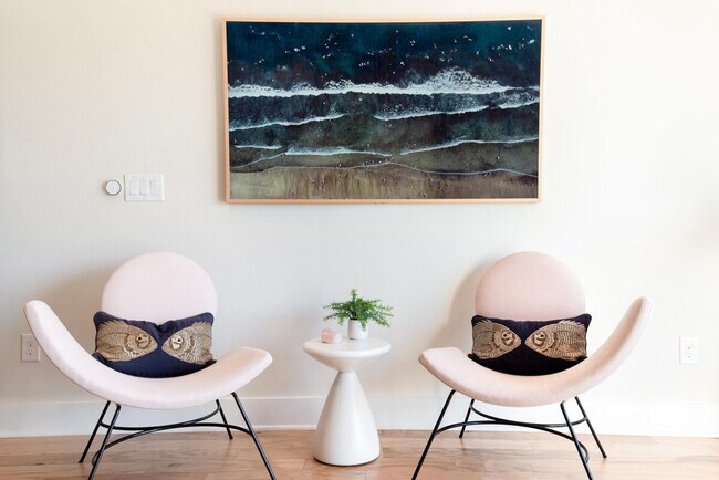 Building Photo - 908 Nueces St