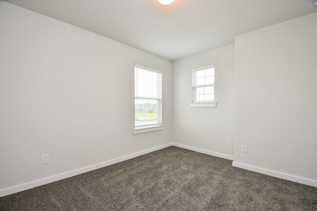 Building Photo - 7542 Coral Ter Dr
