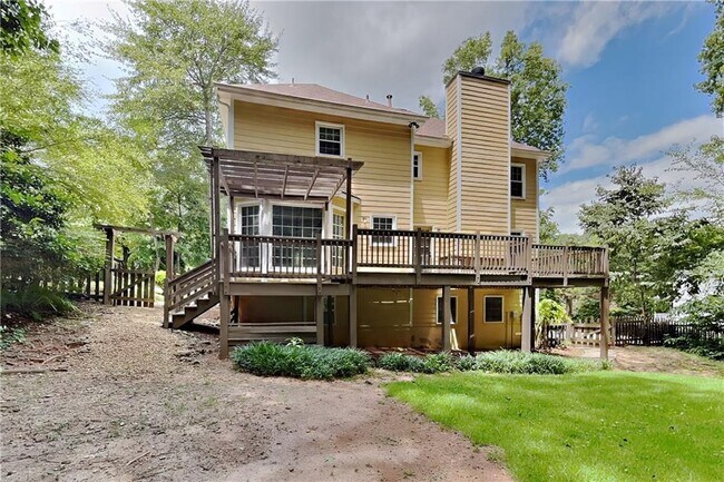Building Photo - 3829 Bluffview Dr