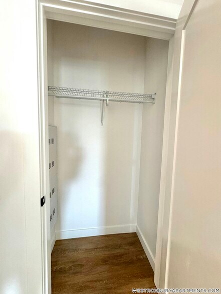 Building Photo - 199 Gardner St