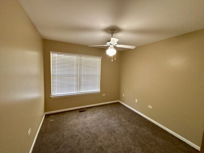 Building Photo - 2607 Sheehan Ct