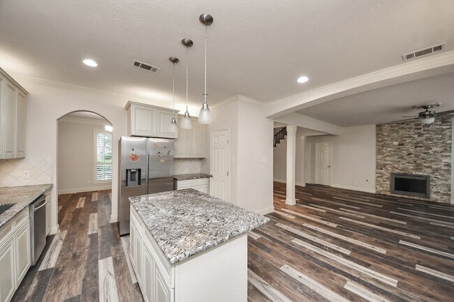 Building Photo - 6314 Holly Canyon Ct