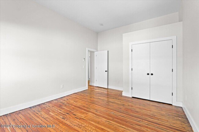 Building Photo - 840 Clay Ave