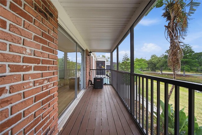 Building Photo - 13690 Orange Sunset Dr